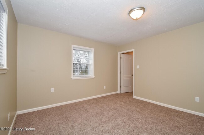 Building Photo - 4851 Maryman Rd