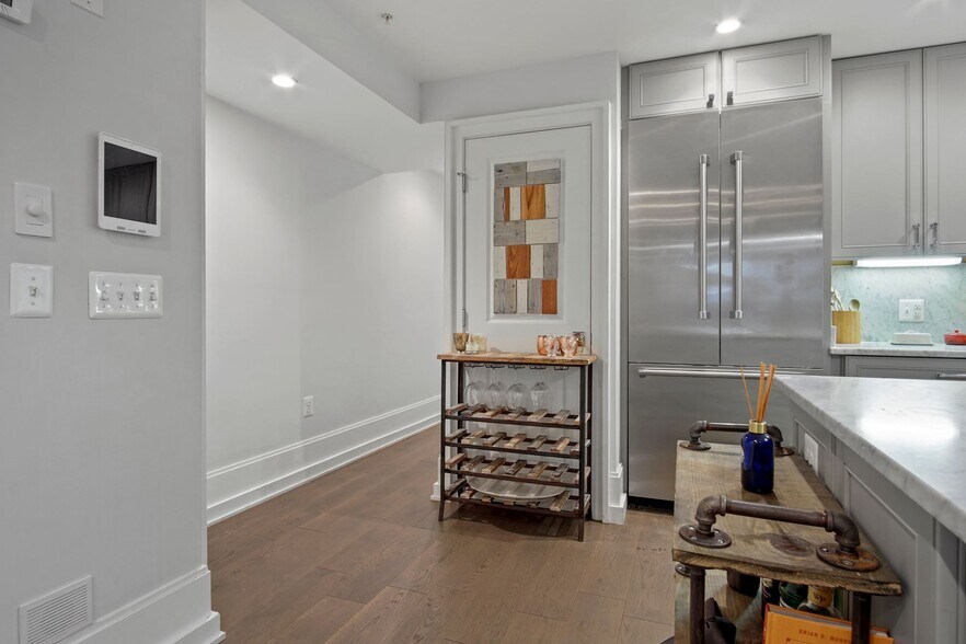 Building Photo - 1506 Q St NW