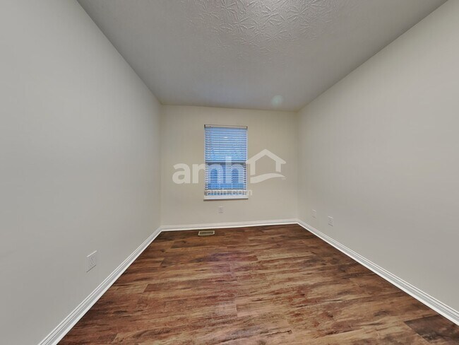 Building Photo - 10319 Stonewall Ct