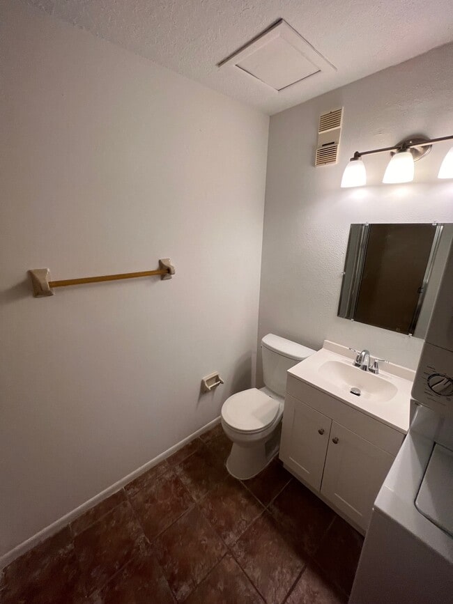 Building Photo - 5436 E Michigan St