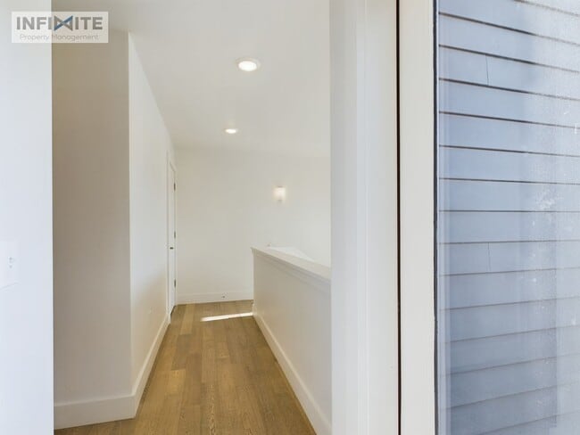 Building Photo - Natural Light Galore!