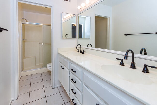 Building Photo - 28114 Seco Canyon Rd