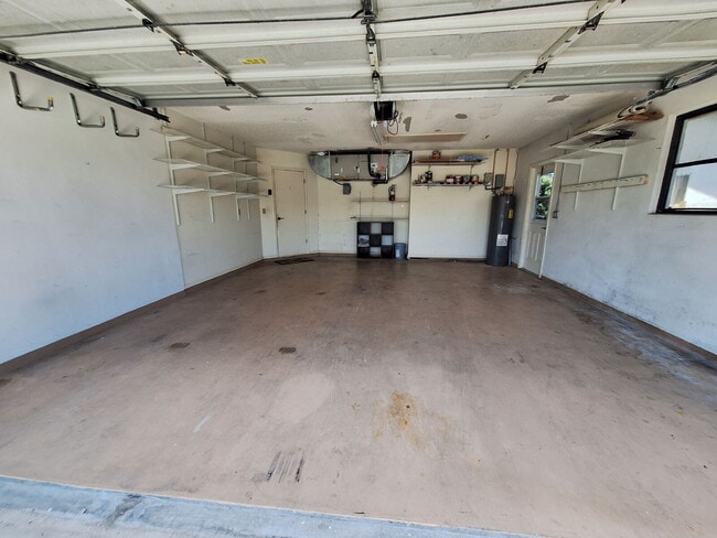 Building Photo - "Charming 2-Bed, 2-Bath Retreat on Monroe ...