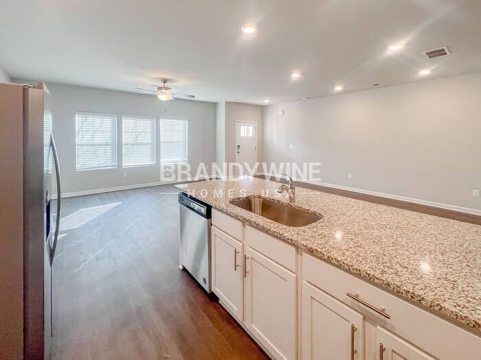 Building Photo - 111 Windflower Wy