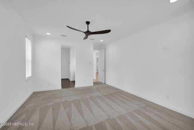 Building Photo - 299 Blue Hampton Dr