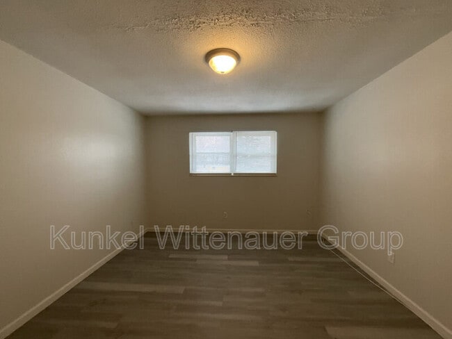 Building Photo - 1320 N 1st St