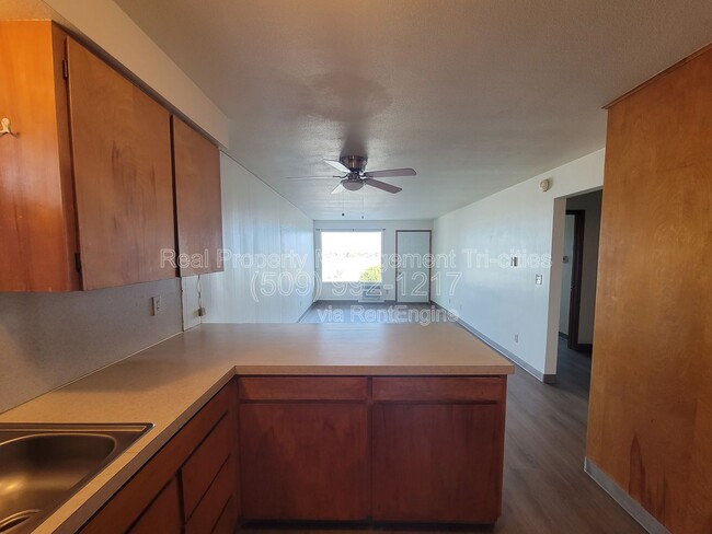 Building Photo - 3326 W Payette Ave