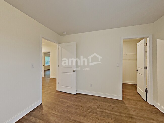 Building Photo - 4941 Wilcrest Ct