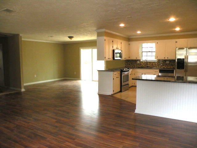 Building Photo - 4443 Shadowood Dr