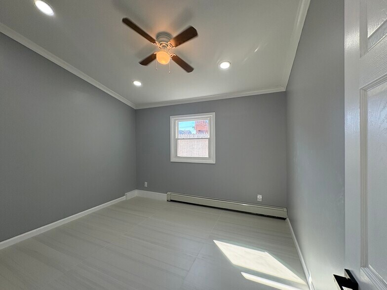 Building Photo - 1713 Binnacle Rd