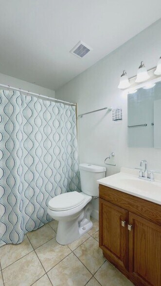 Building Photo - 5628 Kimberton Way