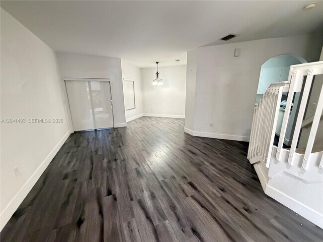 Building Photo - 14051 SW 49th Ct