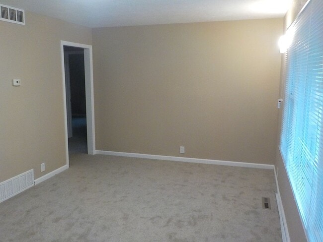 Building Photo - 1333 Fogarty Dr