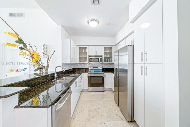 Building Photo - 7900 Harbor Island Dr