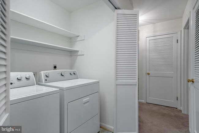 Building Photo - 21692 Potomac View Dr