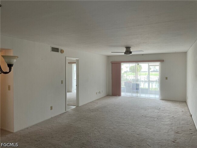 Building Photo - 1615 SE 46th Ln