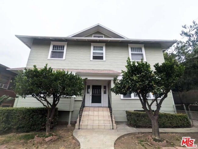 Building Photo - 1421 Kellam Ave