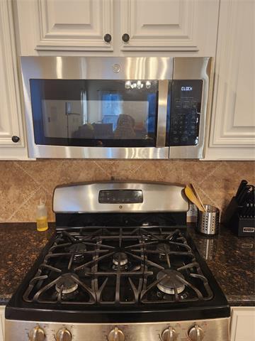 Building Photo - 5328 Locust Dr