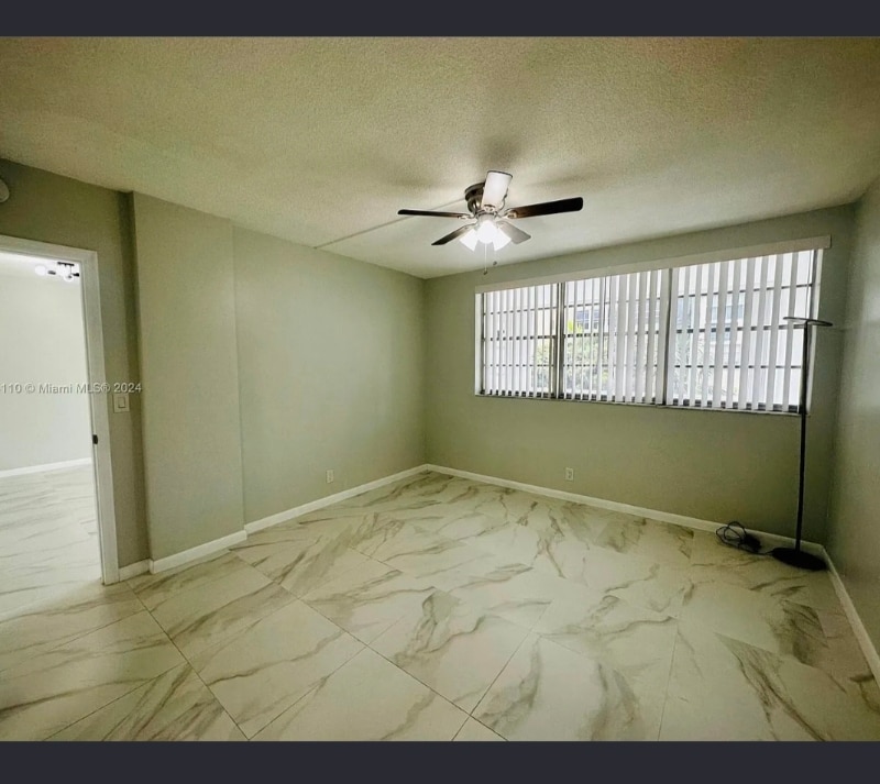 Building Photo - 1333 E Hallandale Beach Blvd