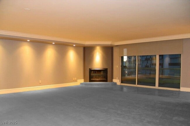 Building Photo - 2747 Paradise Rd