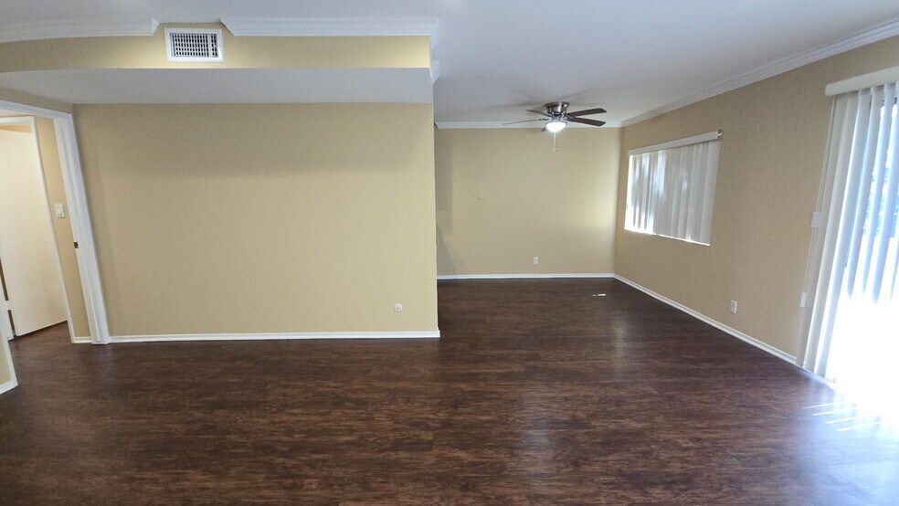 Building Photo - 338 S Arroyo Dr