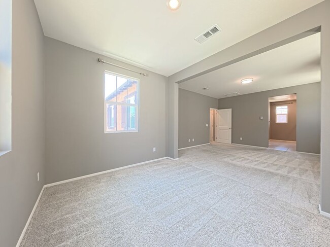Building Photo - 5338 Mariner Ln