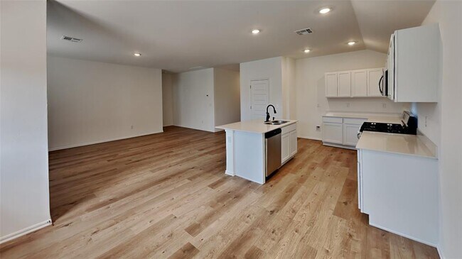 Building Photo - 1177 Sunflower Ln