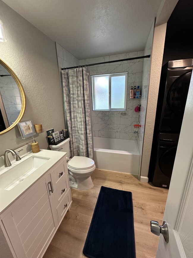 Building Photo - 11916 Barrett St