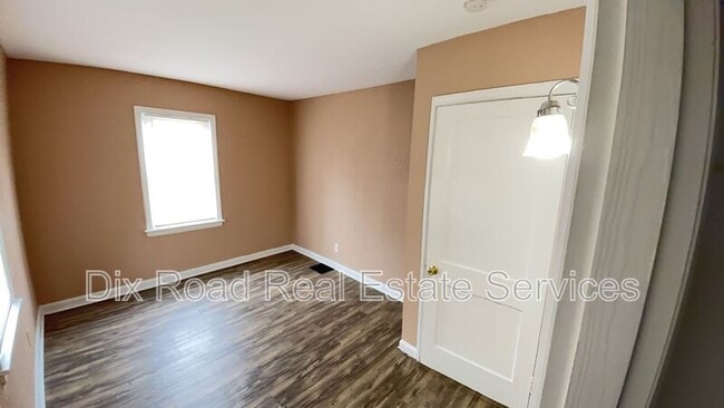 Building Photo - 2660 Tylersville Rd