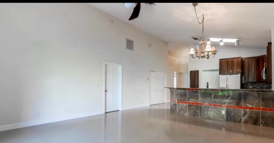 Building Photo - 7705 Forest Green Ln