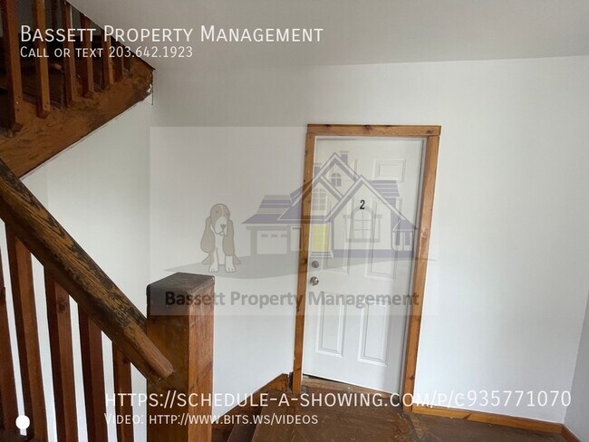 Building Photo - 617 Elm St