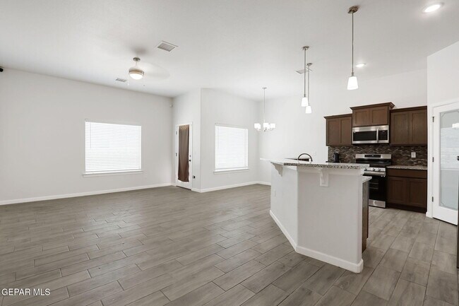 Building Photo - 1122 Gallium Ave