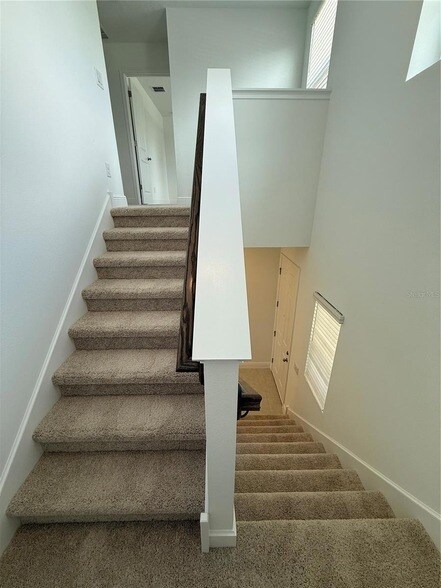 Building Photo - 2313 Broadbrook Dr