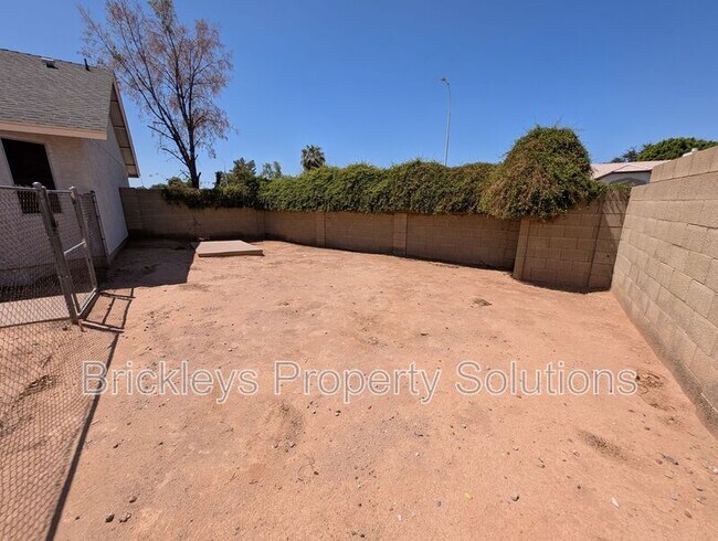 Building Photo - 1878 E Sheffield Ct