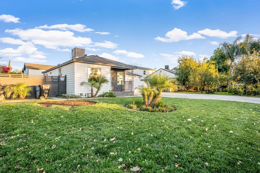 Primary Photo - 8466 Quartz Ave