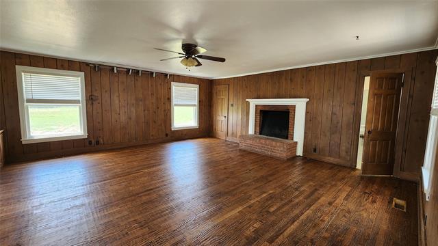 Building Photo - 1824 Willowwood St