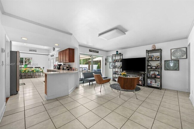 Building Photo - 4306 Johnson St