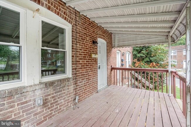 Building Photo - 1340 Pontiac Ave