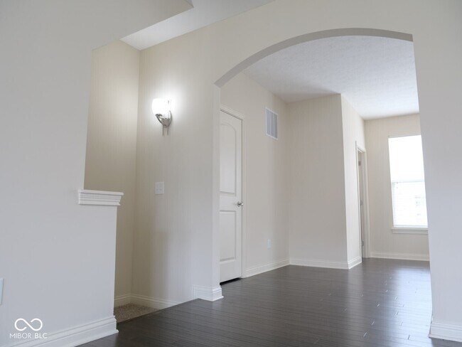 Building Photo - 434 Neuman Way