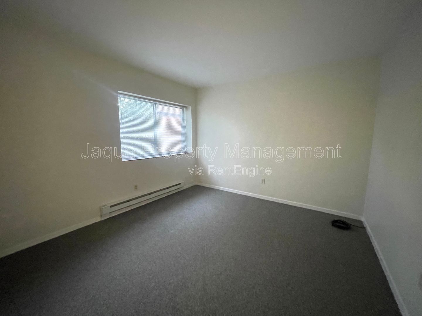 Building Photo - 722 W Kilgore Rd