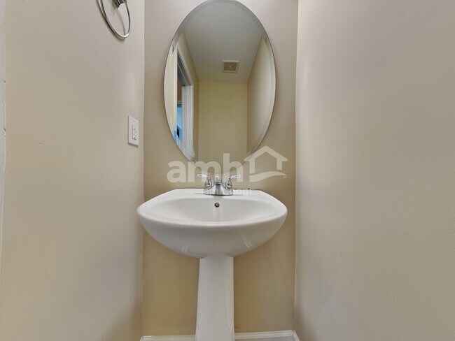 Building Photo - 1105 Willowedge Ct