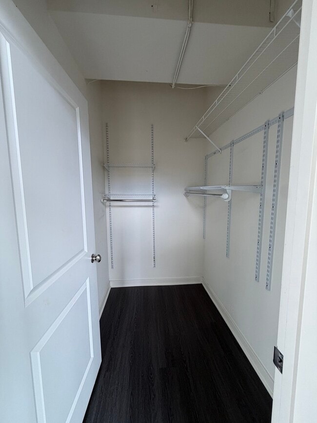 Building Photo - 50 E 16th St