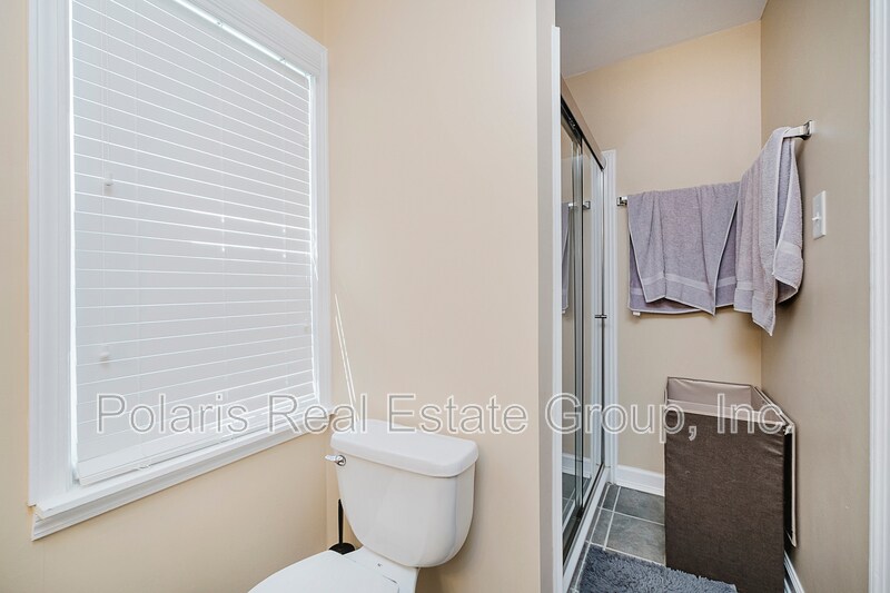 Building Photo - 5916 Crittenden Ave