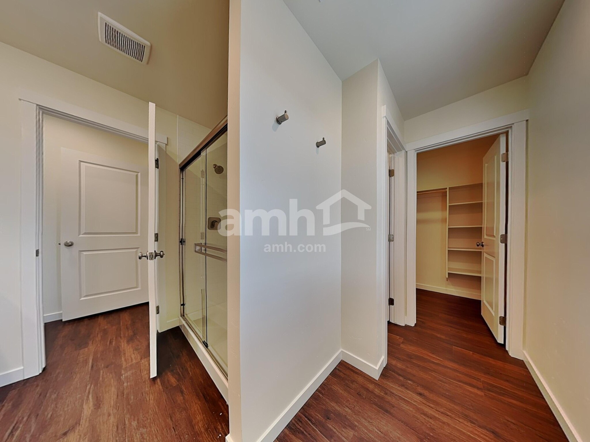 Building Photo - 9364 W Shumard St