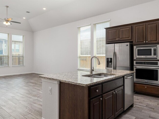Building Photo - 2958 Diego Dr