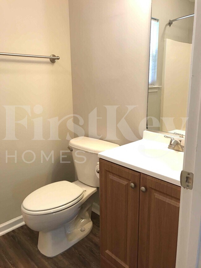 Building Photo - 120 Pointer Dr