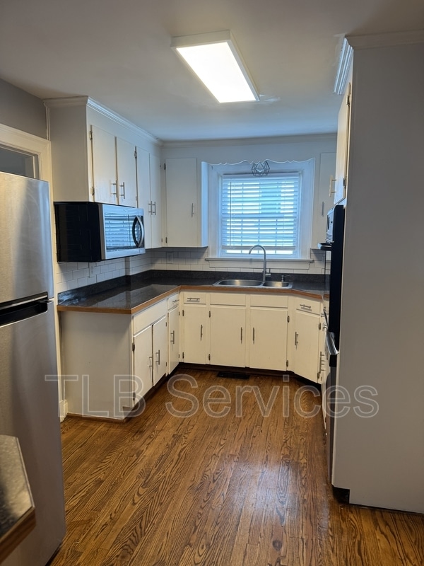 Building Photo - 310 Yeardley Ave