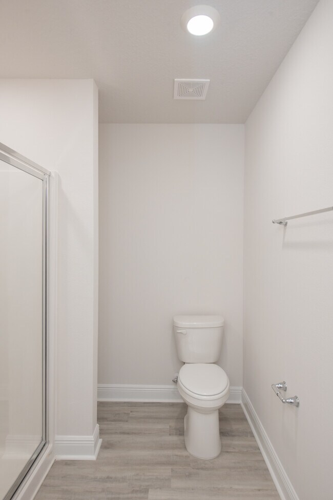 Building Photo - 8706 Meadow Flower Ln