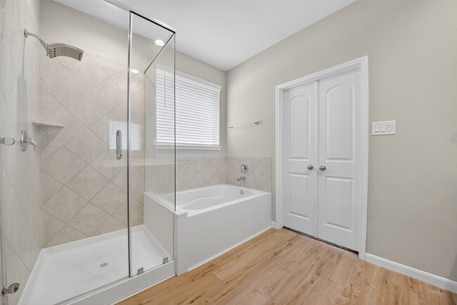 Building Photo - 18222 Humber River Ln