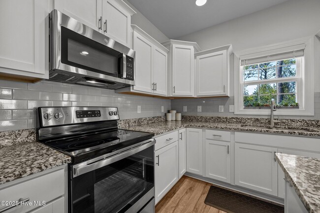 Building Photo - 430 Nantucket Trl